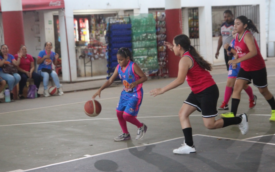 Dinamitas arrancan con el pie derecho en la Liga de Basquetbol - El Heraldo  de Tabasco | Noticias Locales, Policiacas, sobre México, Tabasco y el Mundo