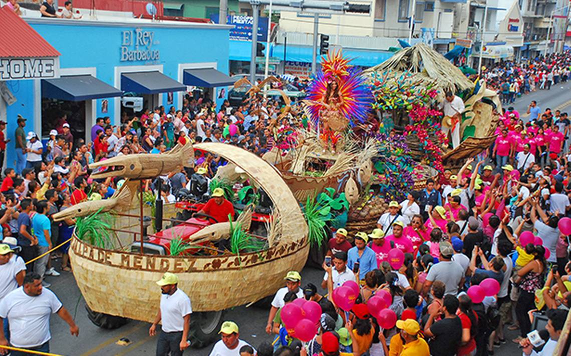 Carros Alegóricos Fiesta Multicolor El Heraldo De Tabasco Noticias Locales Policiacas 4408