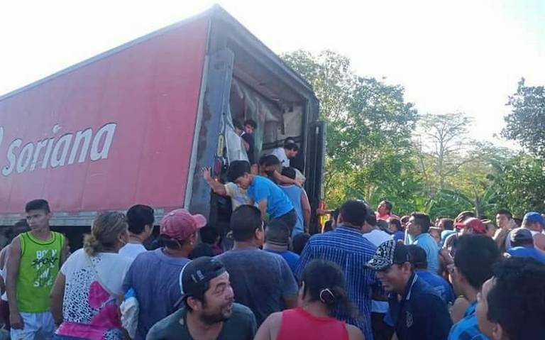 Rapiñan trailer cargado de frutas y verduras en Frontera: VIDEO - El  Heraldo de Tabasco | Noticias Locales, Policiacas, sobre México, Tabasco y  el Mundo